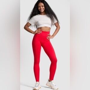 PINK Women's Red High-Waisted Leggings